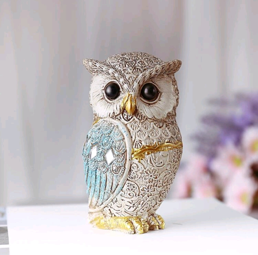 Realistic Polyresin Owl Figurine