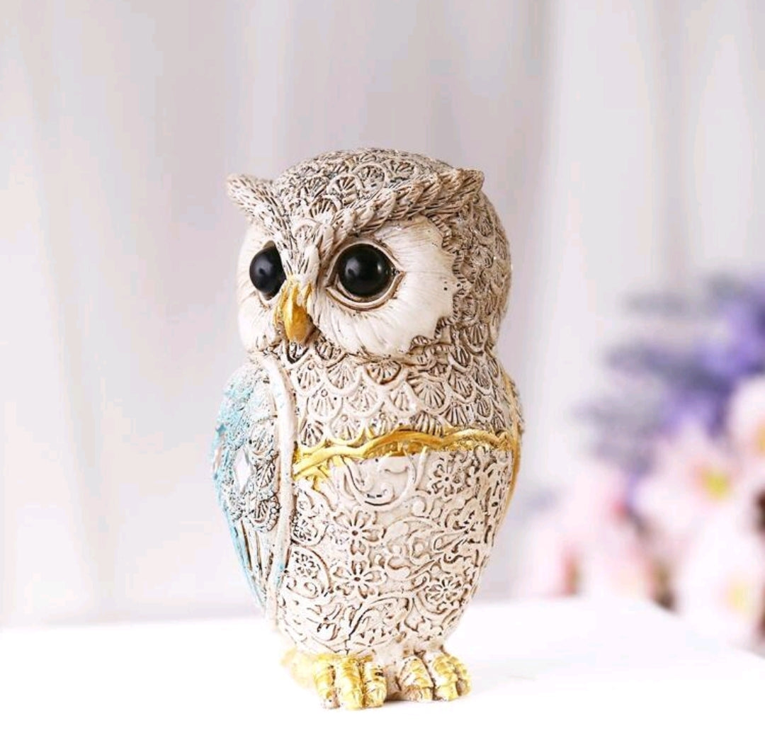 Realistic Polyresin Owl Figurine