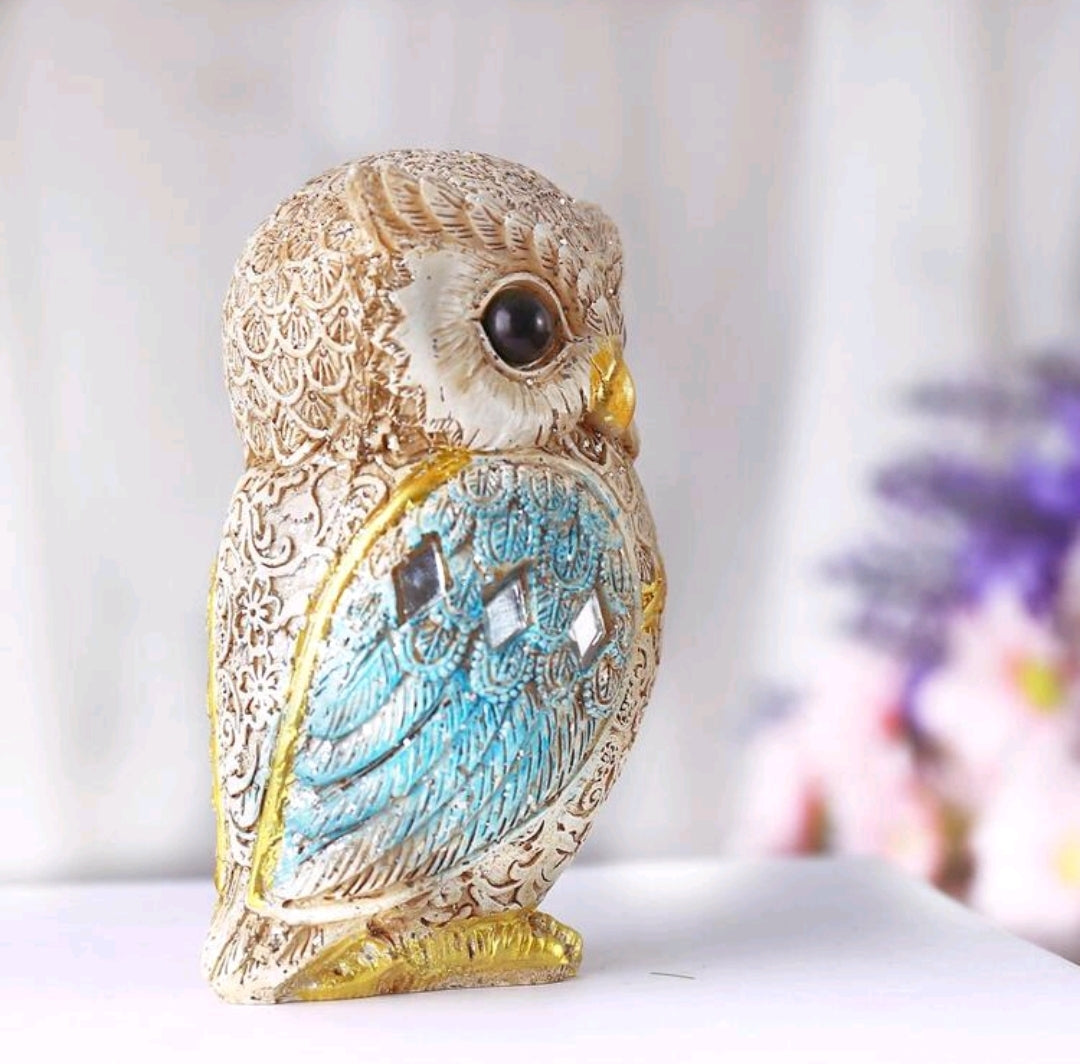 Realistic Polyresin Owl Figurine