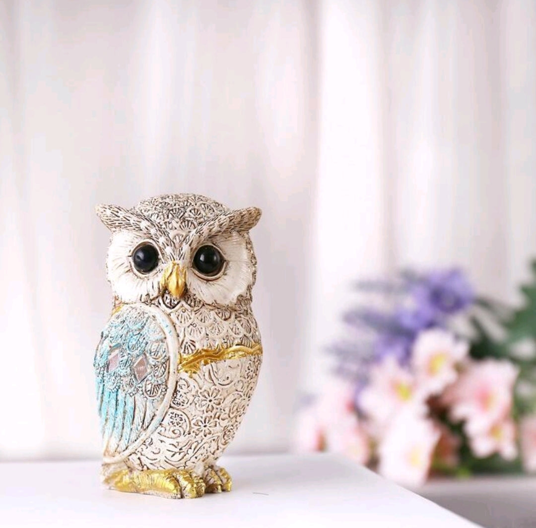 Realistic Polyresin Owl Figurine